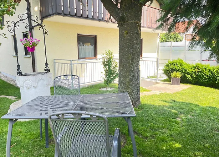 Am Strassland Appartement Kirchheim bei Muenchen